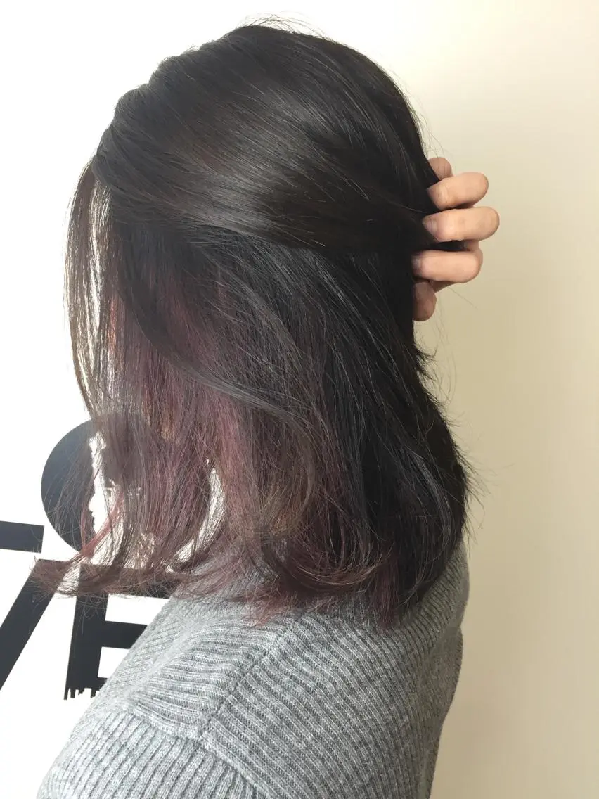 ミディアム カラー インナーカラー バイオレットカラー ヘアカラー ✂️小顔カット✂️ 山本有紀のヘアスタイル