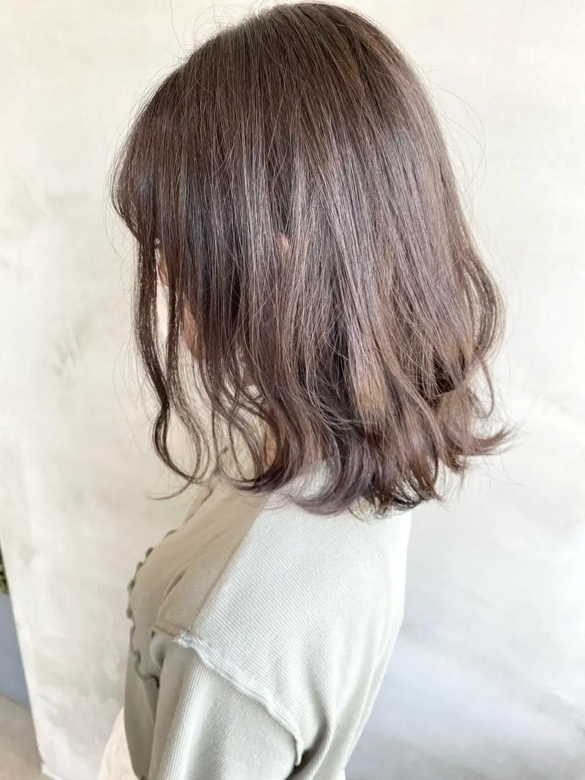 ミディアム カラー ヘアアレンジ ネイル マツエク・マツパ インナーカラー くびれヘア 外国人風カラー 学生 レイヤーカット カット ヘアカラー トリートメント 夜23時まで予約🉑 reverieあきらのヘアスタイル