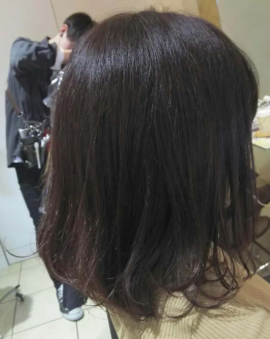 ミディアム カラー バイオレットカラー SHAFT Ieiriのヘアスタイル