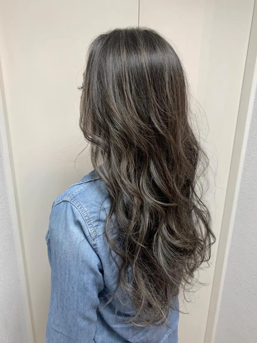 ロング カラー パーマ ヘアアレンジ アディクシーカラー グレージュ ハイライトカラー ハイライト ヘアカラー 縮毛矯正/美髪 髪質改善/石田幸輔のヘアスタイル