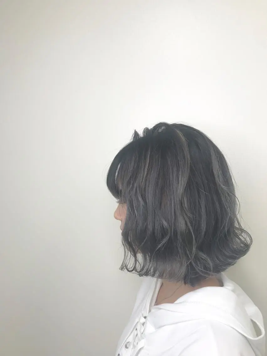 ミディアム カラー ハイライトカラー ハイライト エリアNo.1カラー ⭐️hikaru⭐️のヘアスタイル