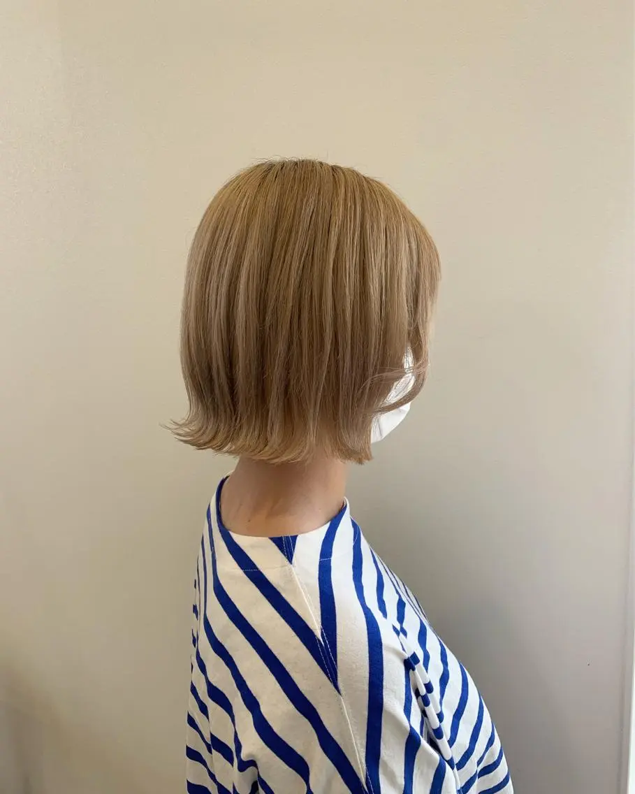 ミディアム カラー ヘアカラー 長山 茉白のヘアスタイル
