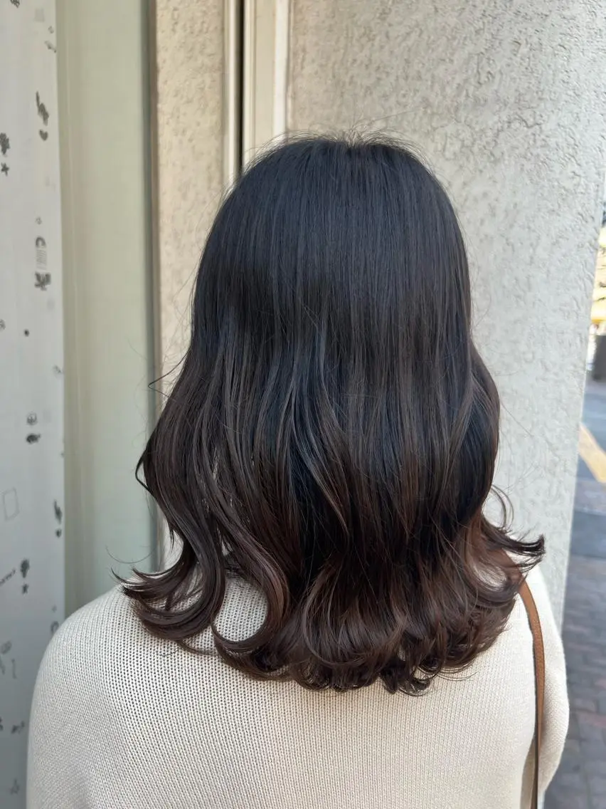 ミディアム カット トリートメント haru .のヘアスタイル