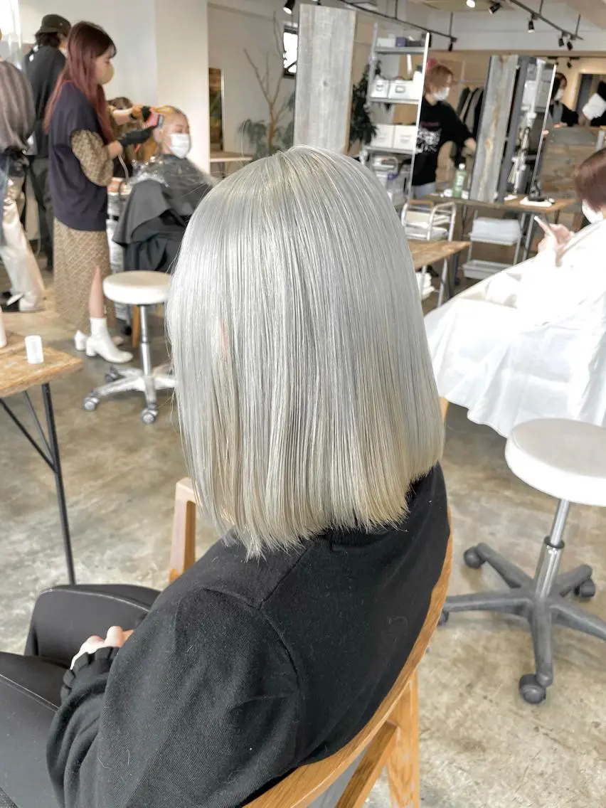 ミディアム カラー ブリーチ ✅ケアブリーチ✅ トヨオカ ノブヒデのヘアスタイル