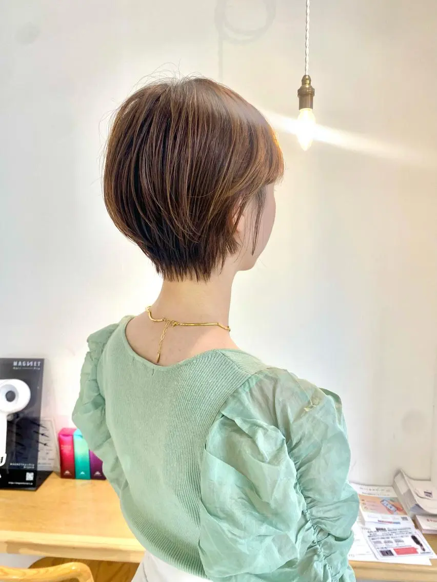 ショート カラー くびれヘア ショートヘア カット ヘアカラー トリートメント 安永 涼のヘアスタイル