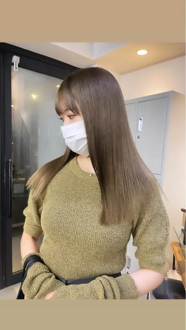 セミロング カラー ブリーチ グレージュ ミルクティーグレージュ ヘアカラー トリートメント 渋谷ケアブリーチ Suuのヘアスタイル