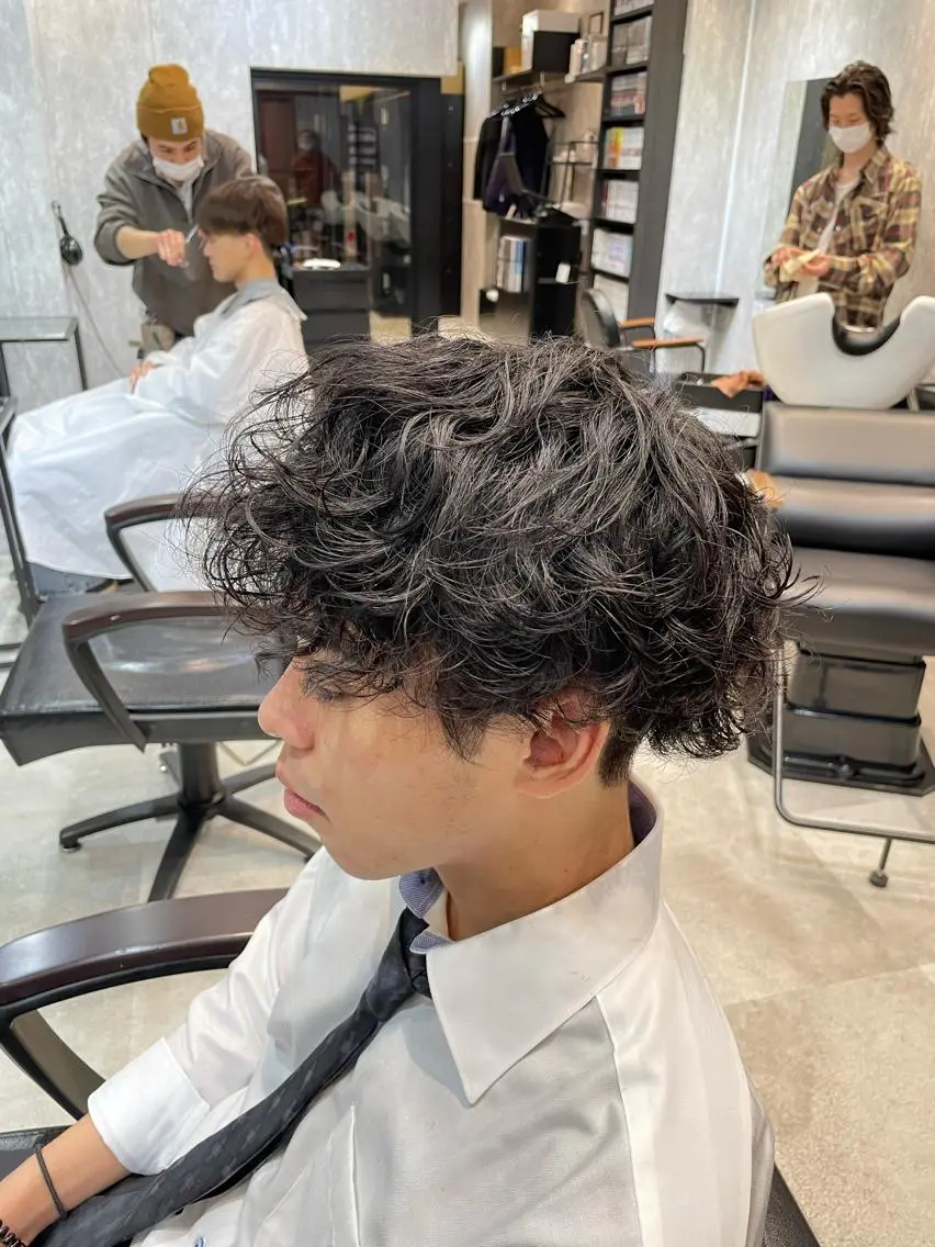 パーマ メンズ メンズパーマ スパイラルパーマ ✨メンズ特化✨鈴木 遼太のヘアスタイル
