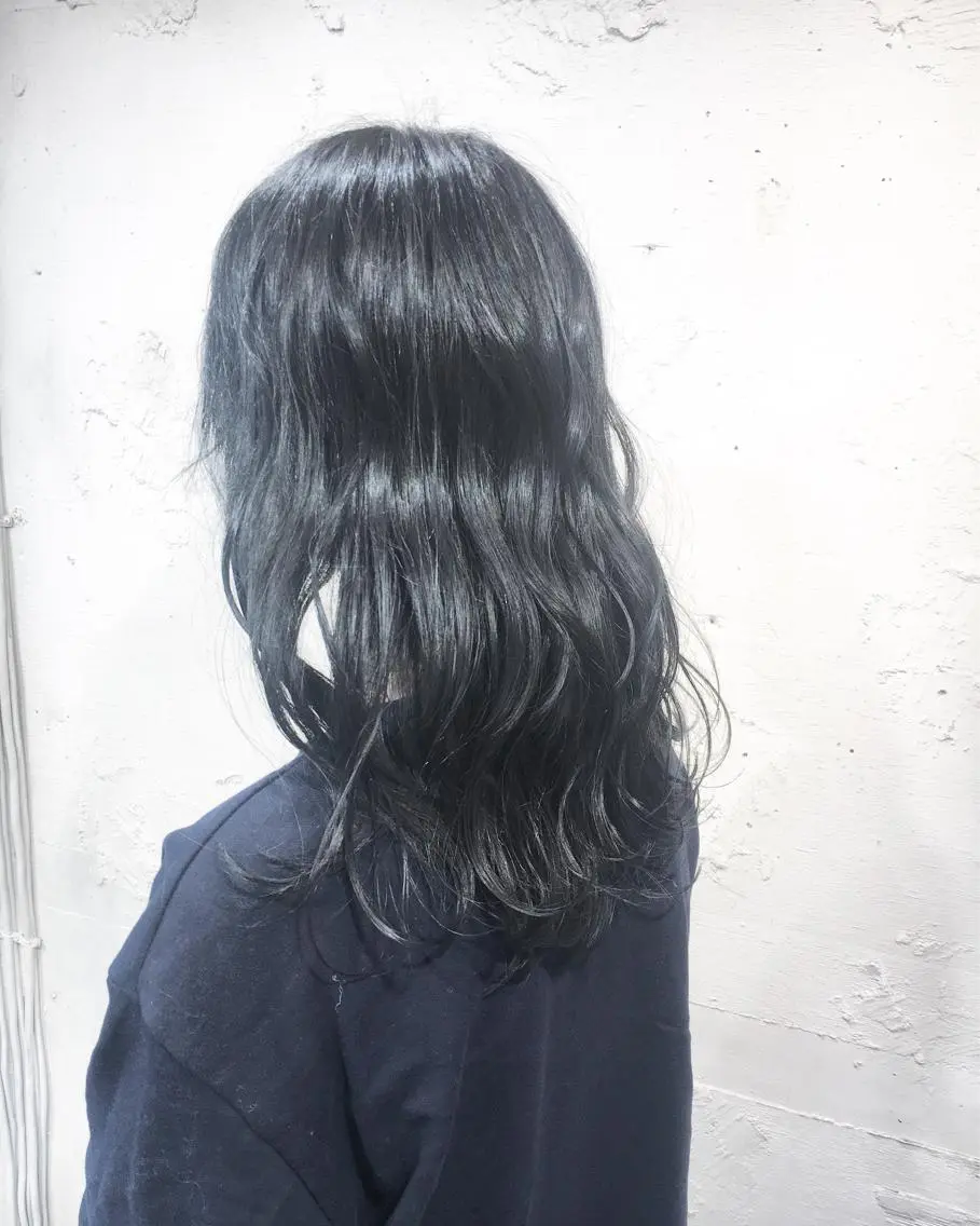 ロング カラー ブルーカラー ネイビーカラー ✨艶髪✨透明感✨ 山内大樹のヘアスタイル