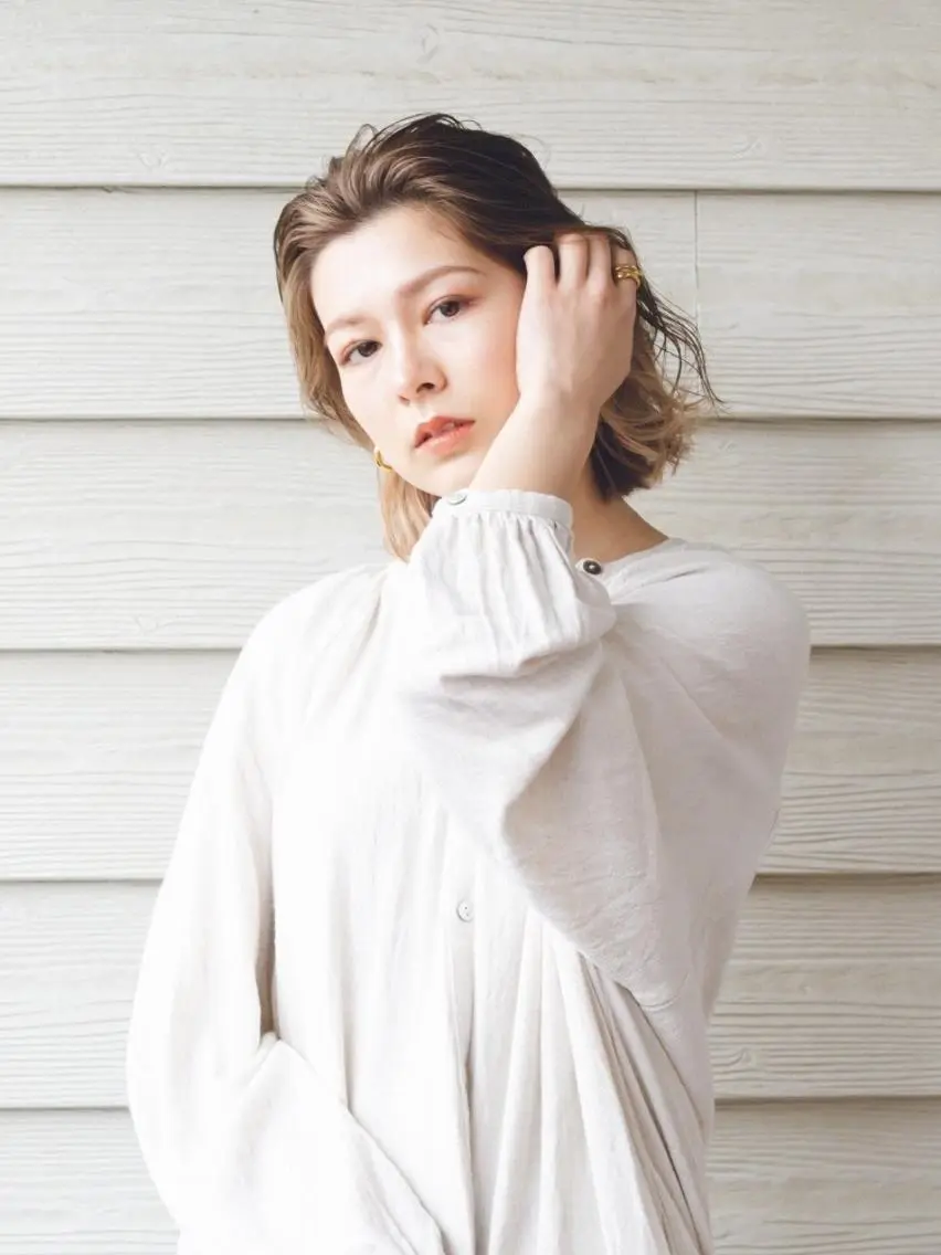 ミディアム 柳下 涼のヘアスタイル