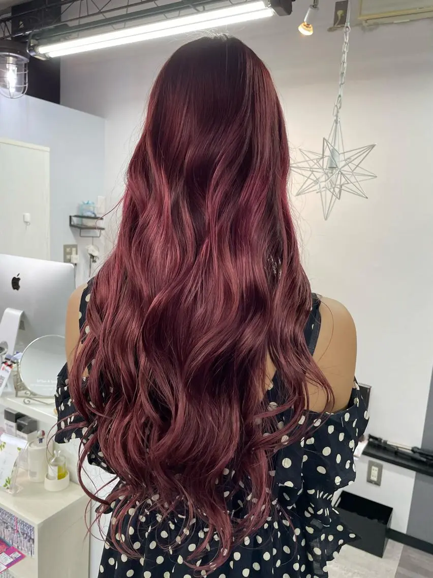 カラー オノ アカネのヘアスタイル