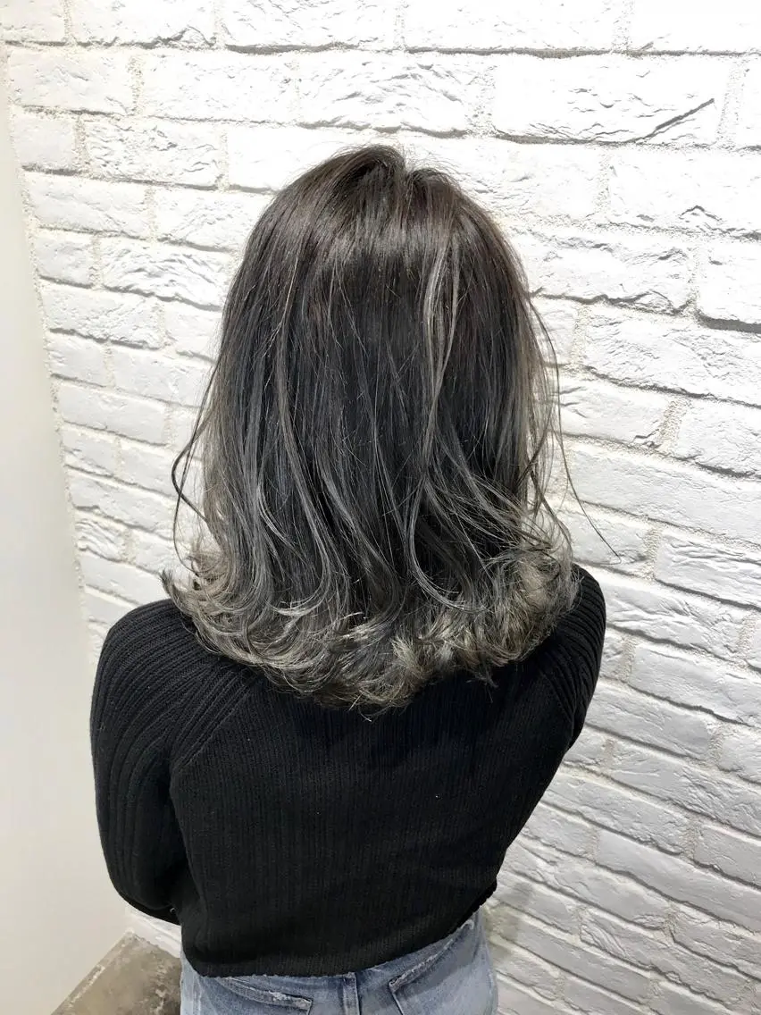 ショート カラー UMEDA FIGAROのヘアスタイル