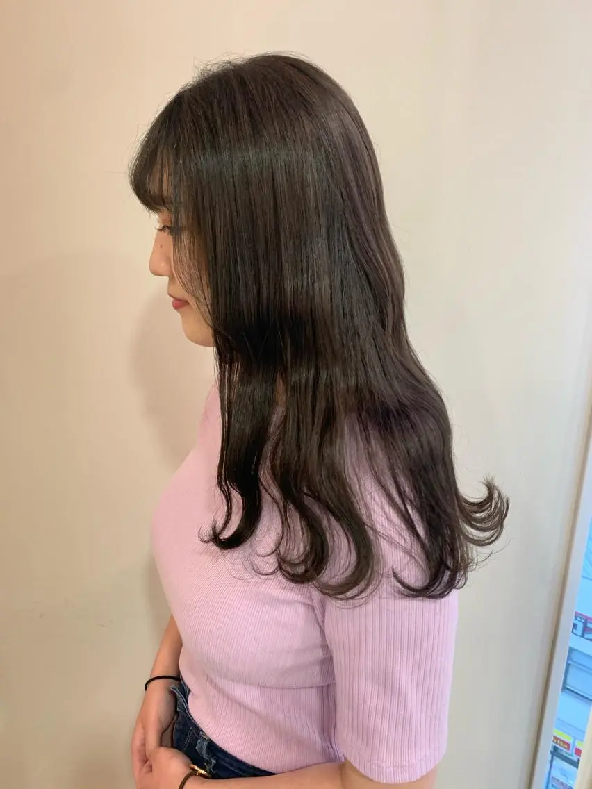 ロング カラー グレージュ ヘアカラー トリートメント 顔まわりカット✄ ベージュカラー🧸のヘアスタイル