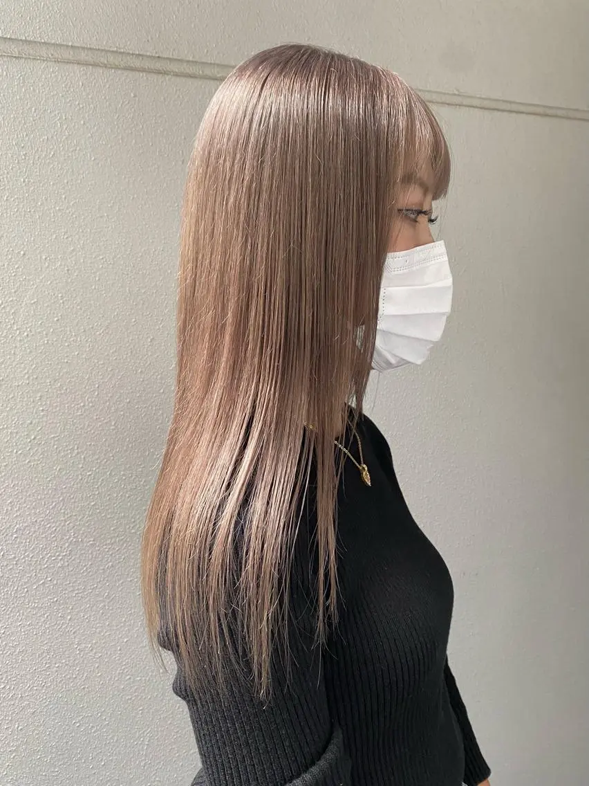 ロング カラー ベージュカラー ミルクティーベージュ 遠藤沙也加 /レイヤーカットのヘアスタイル
