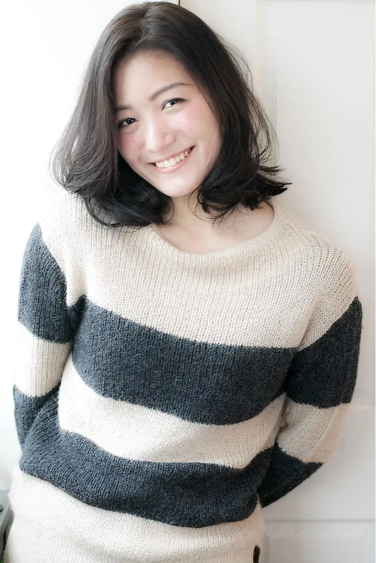 ミディアム EIGHT plum TOKIOリミテッドのヘアスタイル