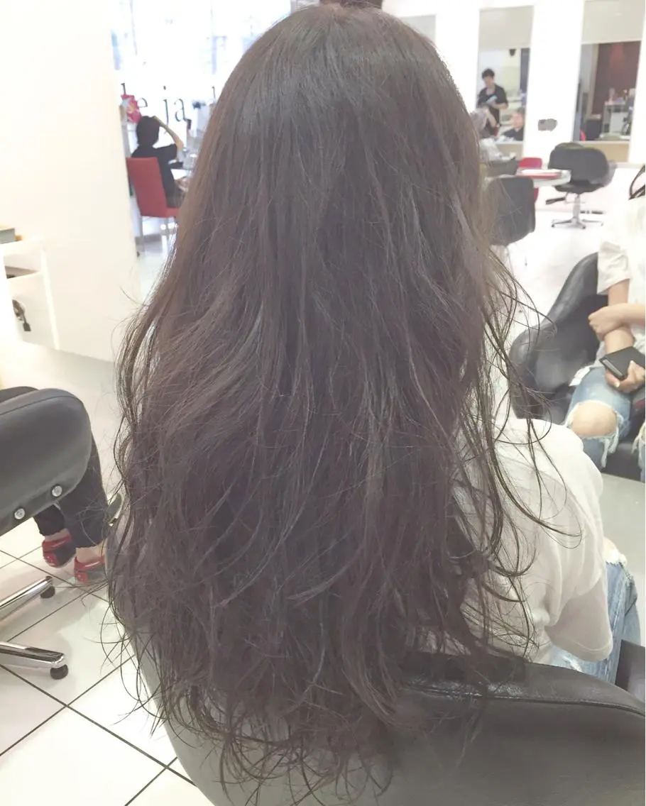 セミロング ロング カラー イルミナカラー 青木 茂樹⭐️ 透明感カラーのヘアスタイル