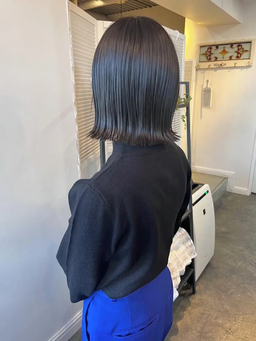 ミディアム JESSICA .のヘアスタイル