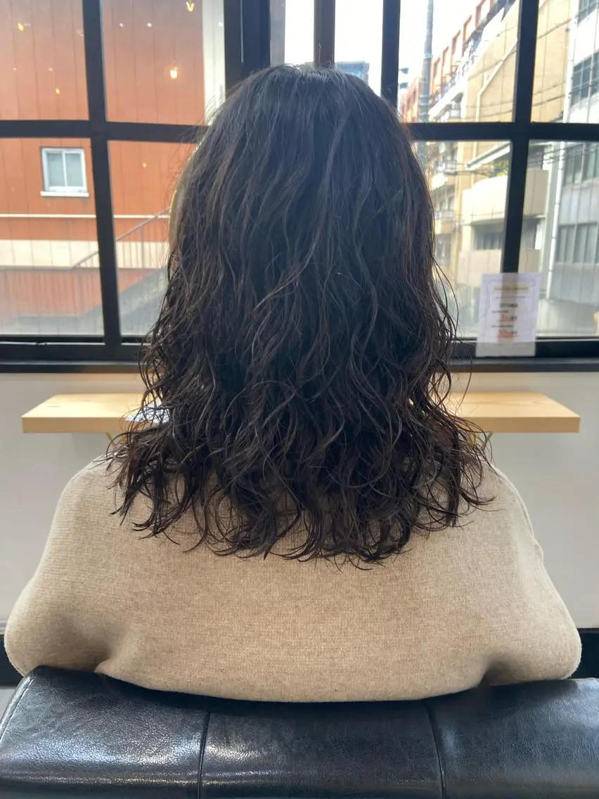 ミディアム パーマ カット パーマ トリートメント 田中 あやなのヘアスタイル