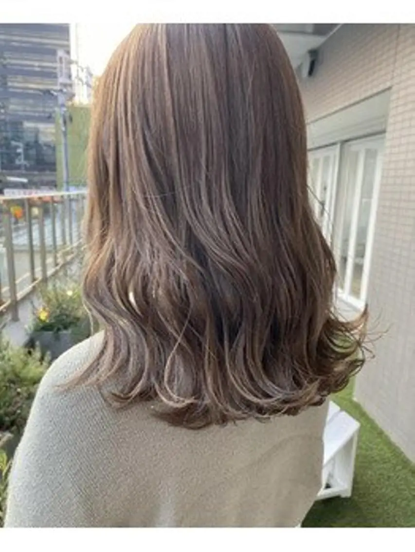 ショート カラー パーマ ヘアアレンジ アディクシーカラー ベージュカラー ブリーチ ケアカラー 透明感カラー カット ヘアカラー トリートメント ヘアケア特化型サロン newi 梅田のヘアスタイル