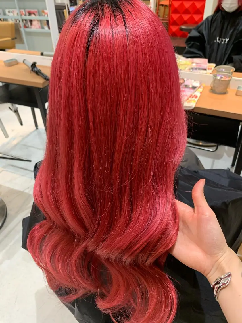 ロング u n aのヘアスタイル
