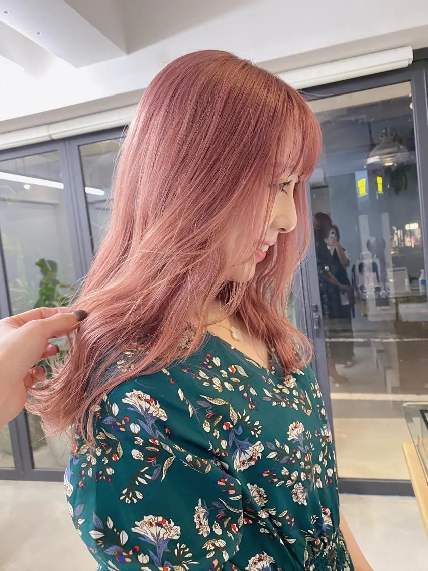ロング カラー ヘアアレンジ Flamme Annaのヘアスタイル