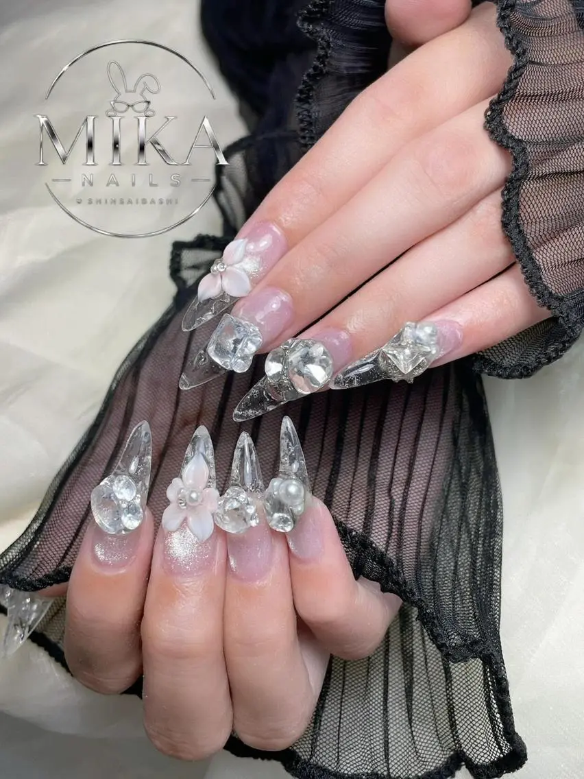 ネイル アートネイル チークネイル ドット フットネイル フレンチネイル ハンドネイル Mika Nailsのネイルデザイン