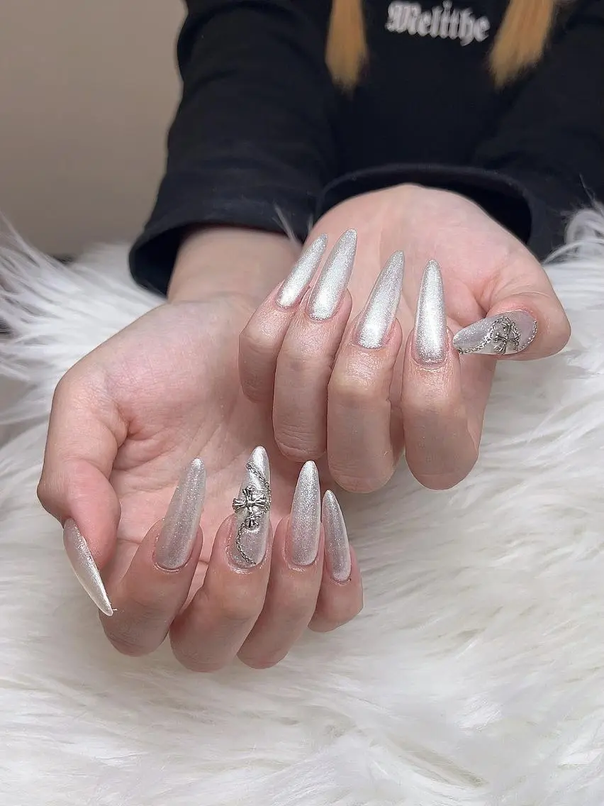 ネイル 長さ出し ジェルネイル 韓国ネイル マグネットネイル 持ち込み ハンドネイル ハンドケア The Nail 大久保のネイルデザイン