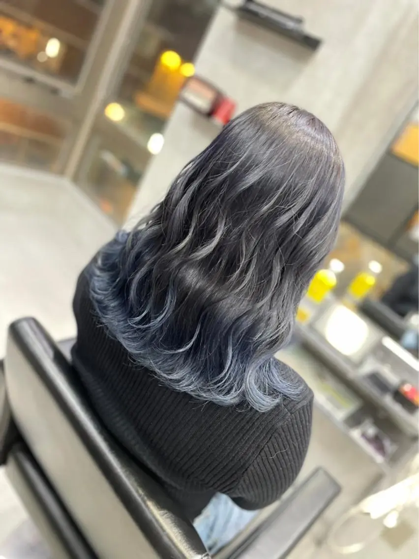 ロング カラー ヘアアレンジ バレイヤージュ デザインカラー ハイライトカラー インナーカラー ハイライト VIM hairおもろまち店のヘアスタイル