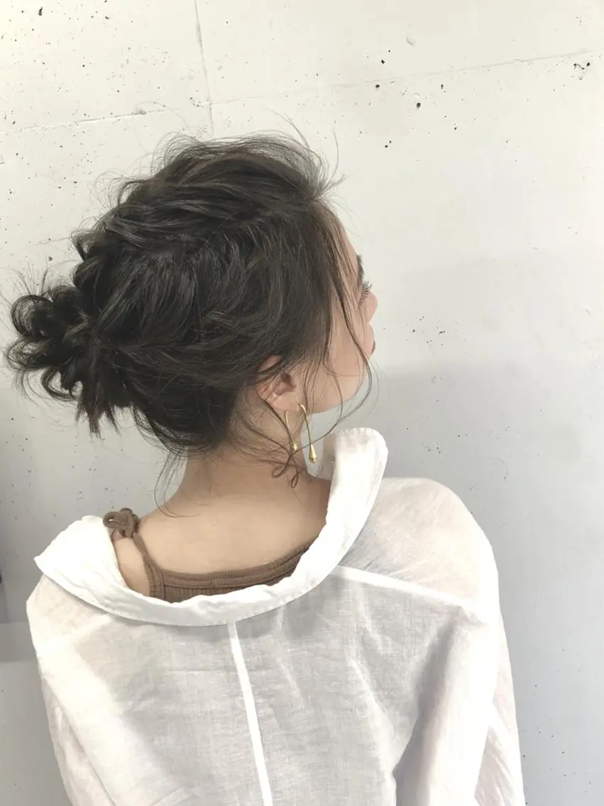 ミディアム ヘアアレンジ お団子ヘア lok[ロク] 高田馬場のヘアスタイル