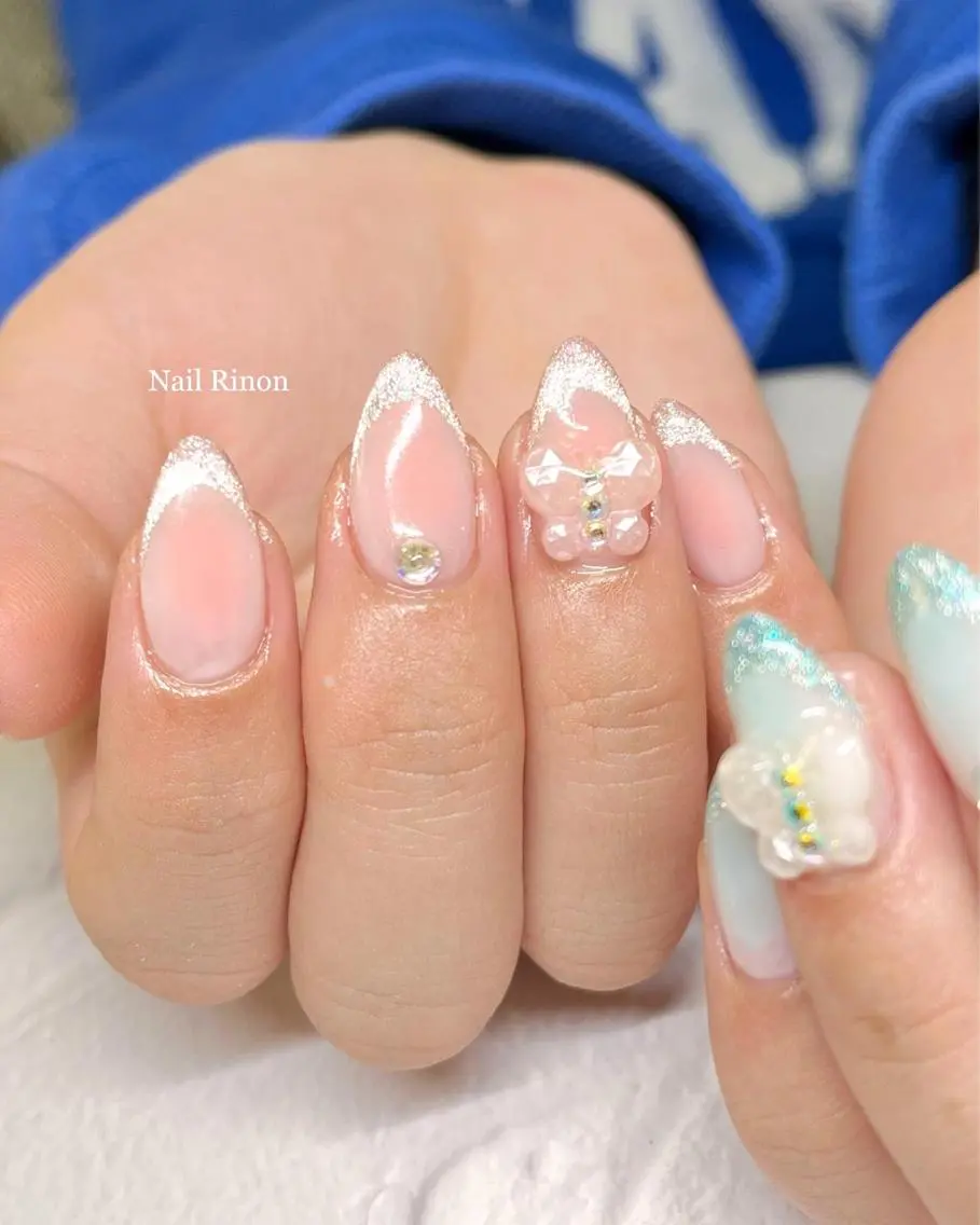 ネイル チークネイル フレンチネイル マグネットネイル マグネットフレンチ 持ち込み ハンドネイル Nail Rinonのネイルデザイン