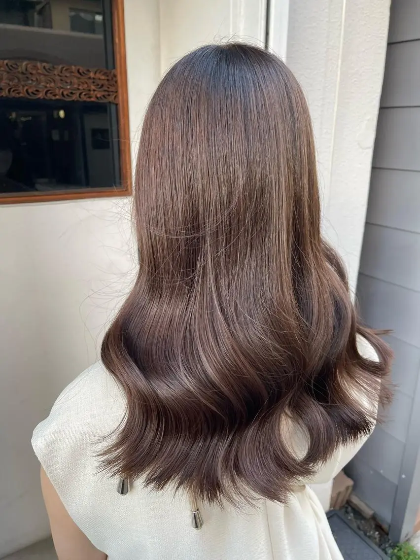 ロング SEAM アキホのヘアスタイル