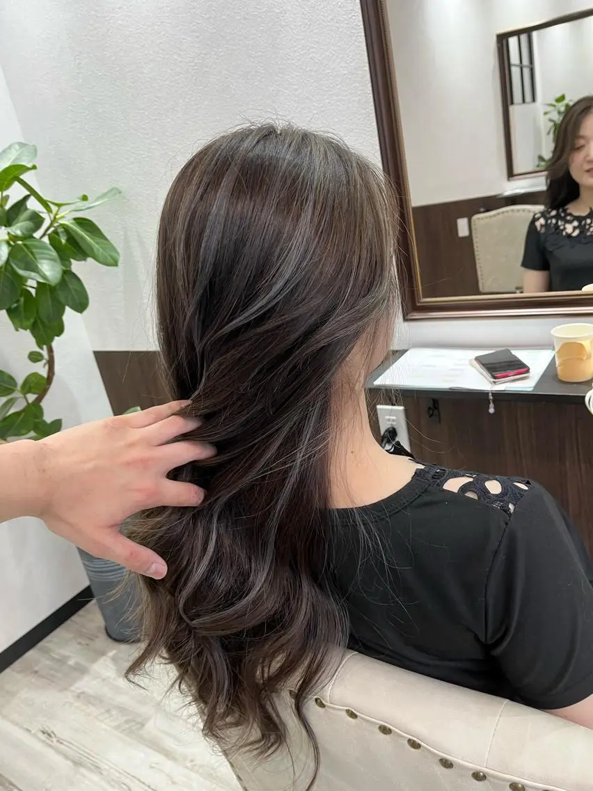 ロング カラー ヘアアレンジ ハイライトカラー ハイライト Belle hair Design青野大貴のヘアスタイル