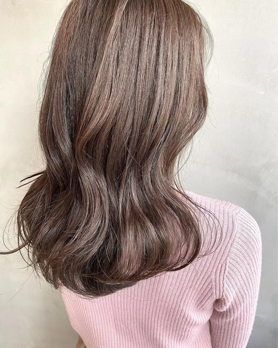セミロング カラー ヘアアレンジ ネイル マツエク・マツパ 透明感カラー ハイライトカラー 外国人風カラー ハイライト ヨシンモリ 夜23時まで予約🉑 reverieあきらのヘアスタイル