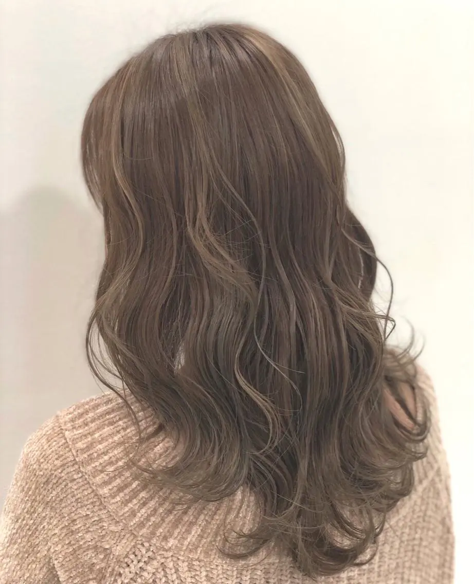 ミディアム カラー カット ヘアカラー 美容室 HAKUAのヘアスタイル