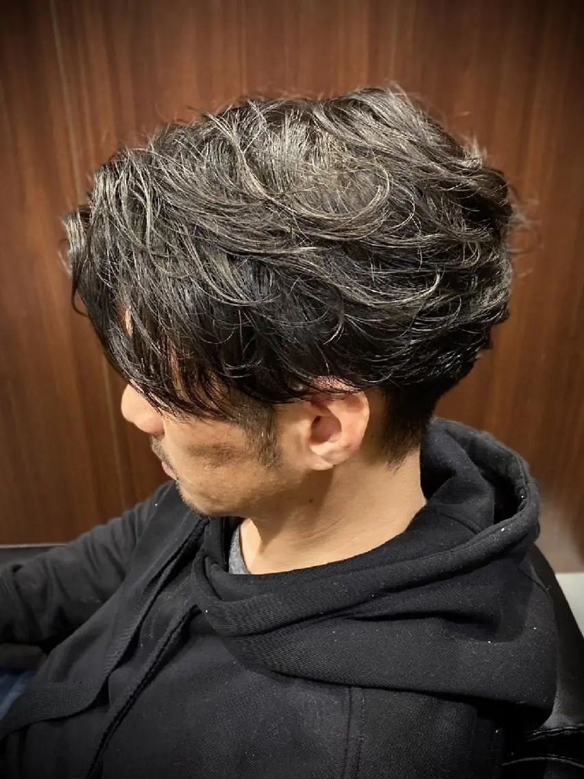 ショート カット 横須賀和也 ヒロ銀座一丁目のヘアスタイル