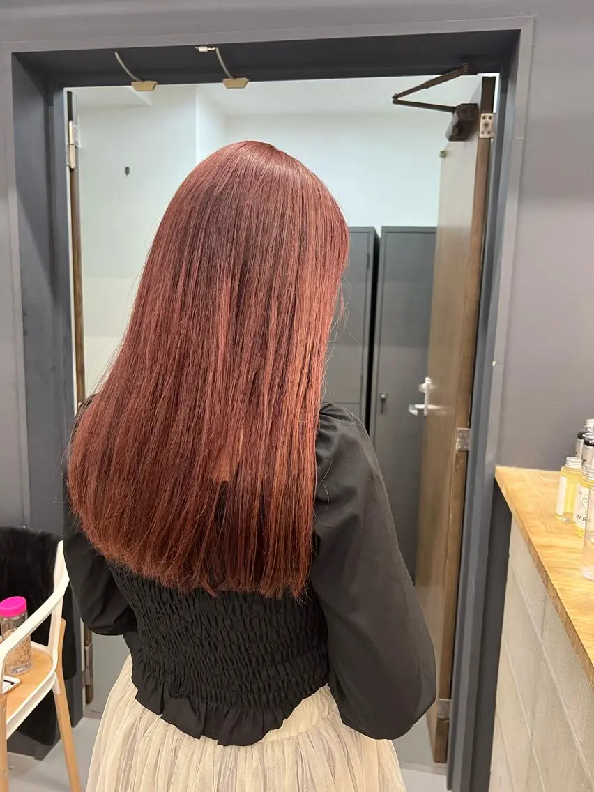 カラー ブラウンカラー ピンクカラー スパイキーショート パーマ　具志堅　太志のヘアスタイル