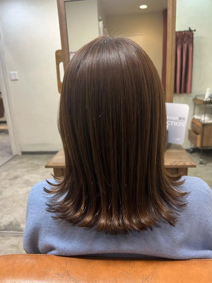 ミディアム 才門 真菜のヘアスタイル