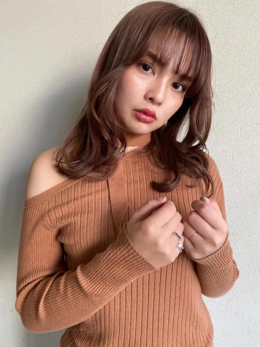 ロング ARMONY秋山輝也 コテ巻き風パーマ特化のヘアスタイル