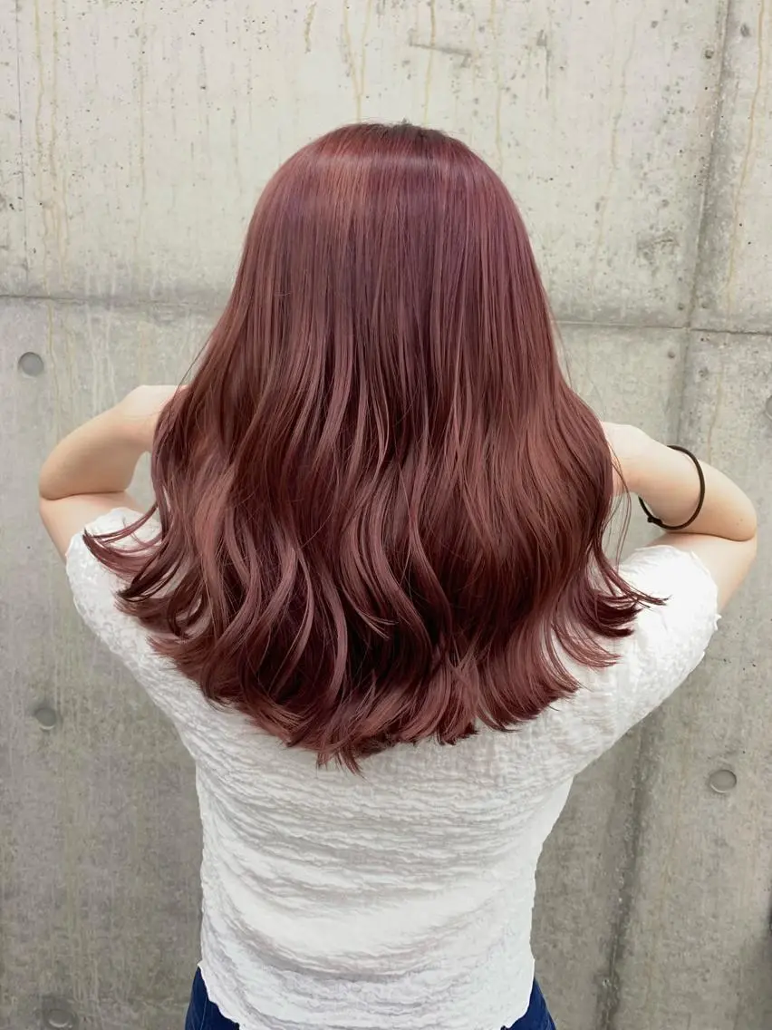 ミディアム カット ヘアカラー トリートメント 山田 絵里菜のヘアスタイル