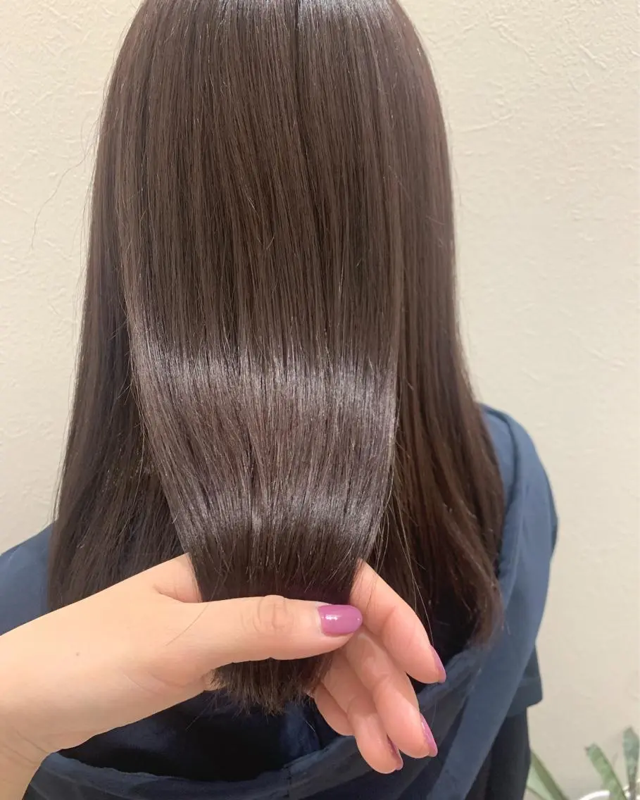 セミロング カラー ベージュカラー ブリーチ 透明感カラー ラベンダーカラー ラベンダーベージュ hubhair レイヤー/透明感のヘアスタイル