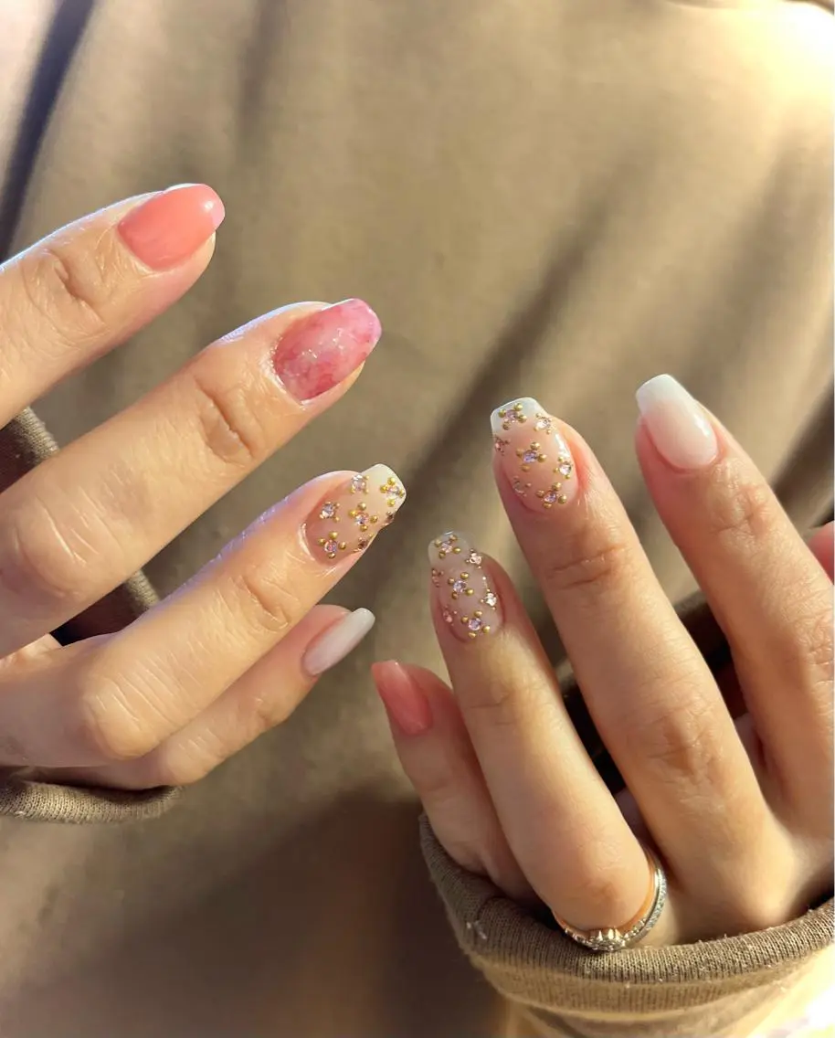 ネイル 成人式 ジェルネイル キラキラネイル 韓国ネイル オフィスネイル nails' it...のネイルデザイン