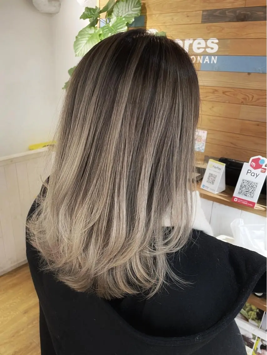 ロング カラー カット ヘアカラー トリートメント かわさき ともやのヘアスタイル