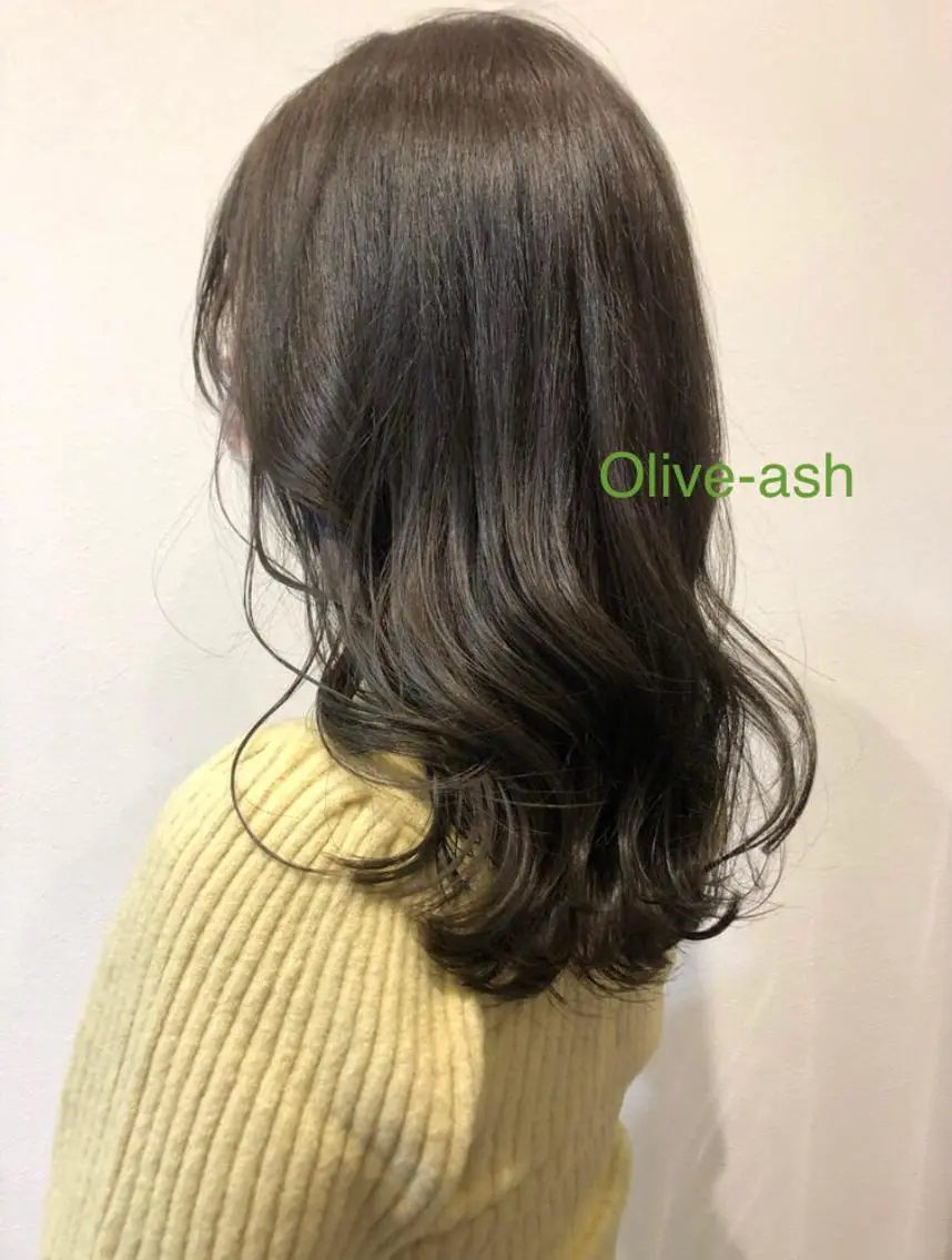 ロング カラー 赤み消しカラー/透 明感カラー/有吉優香のヘアスタイル
