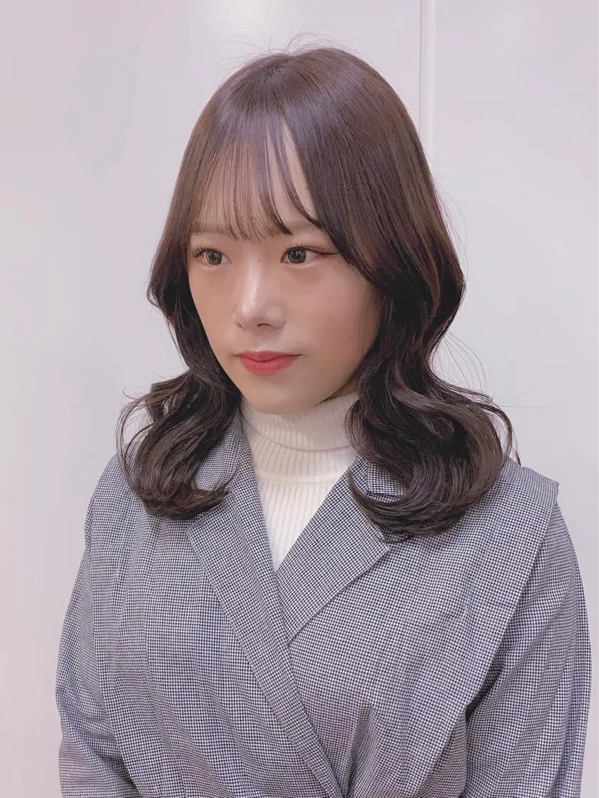 ミディアム カラー ヘアアレンジ 柔らか垢抜けｶﾗｰと ｶｯﾄ🫧ASUKAのヘアスタイル