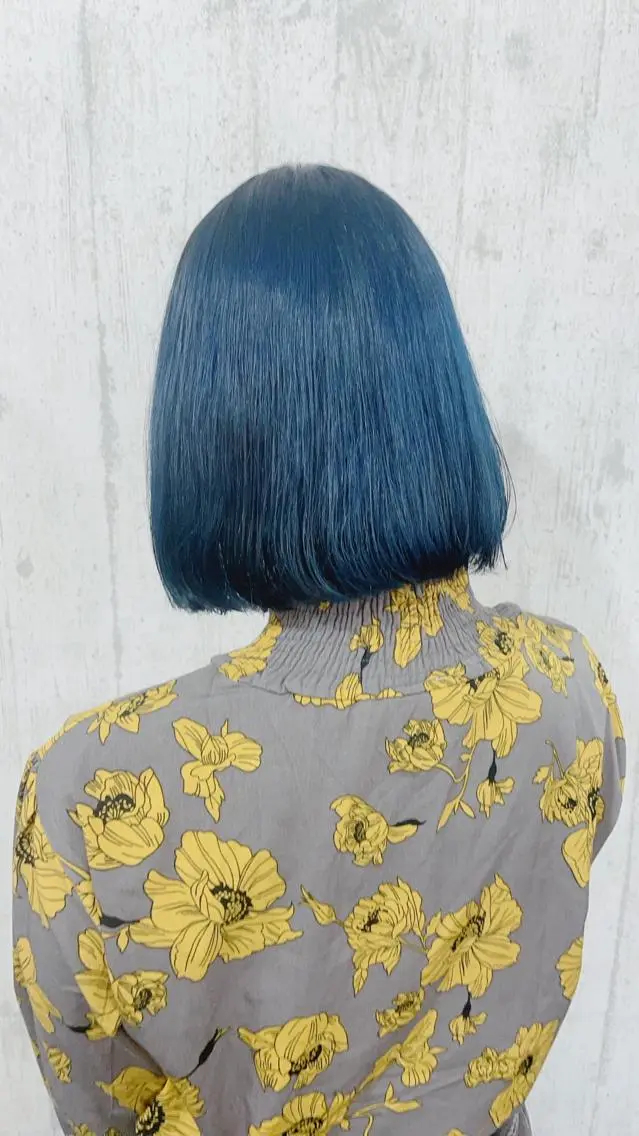 ショート カラー ブルーカラー Hitotose代表 中島和樹のヘアスタイル