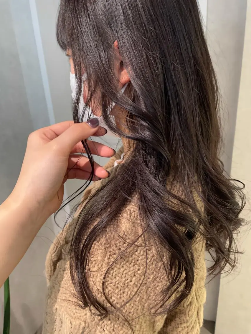 ロング カラー 透明感カラー トリートメント ヘアカラー トリートメント ナチュラル透明感🌱 小山美樹子のヘアスタイル