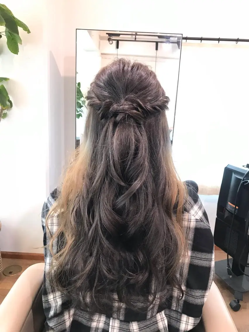 ロング カラー グレージュ インナーカラー 吉田 小百合のヘアスタイル