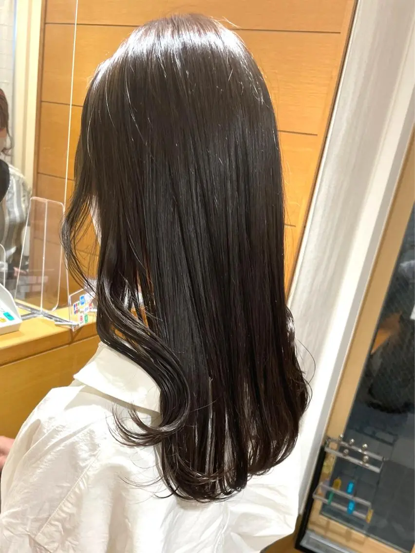 セミロング カラー ヘアカラー 佐藤 梨里花 ❤︎のヘアスタイル
