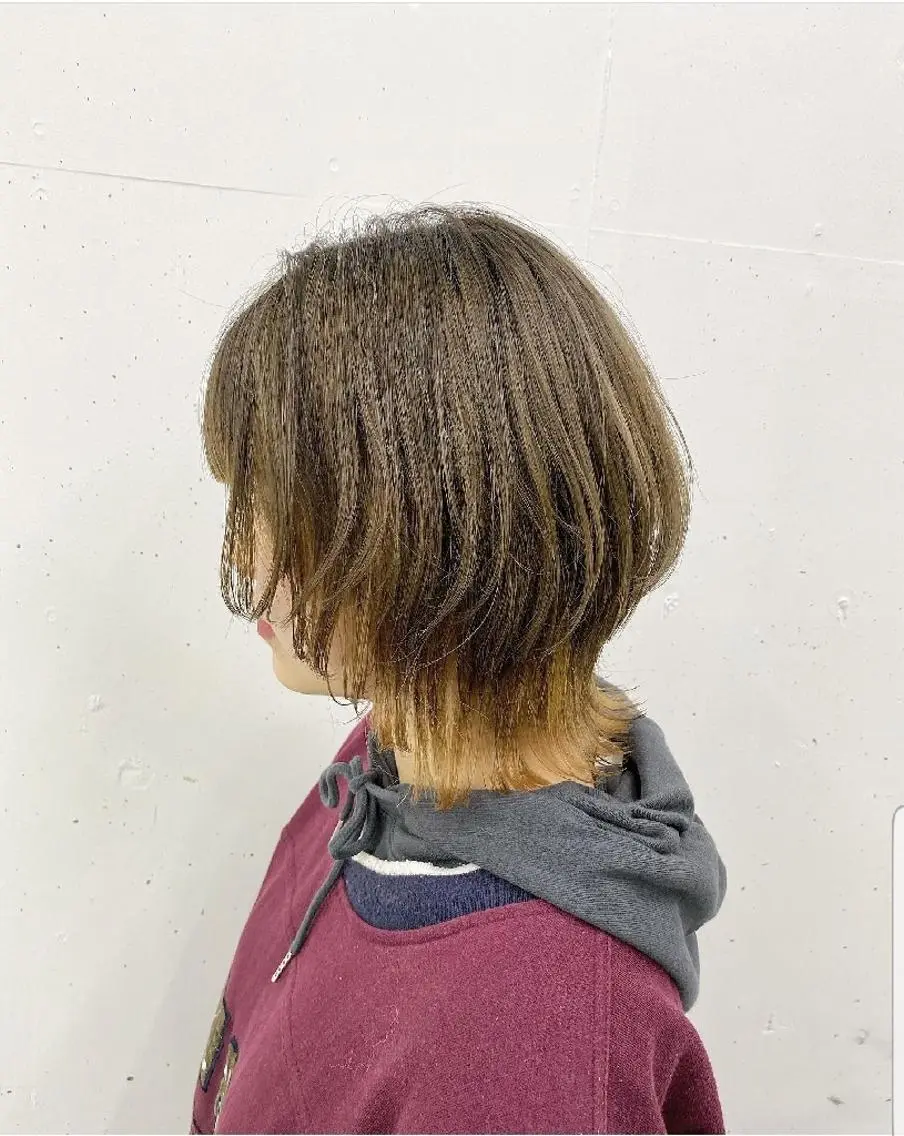 ミディアム カラー ウルフカット ナチュラル・抜け感 永井　賢三のヘアスタイル