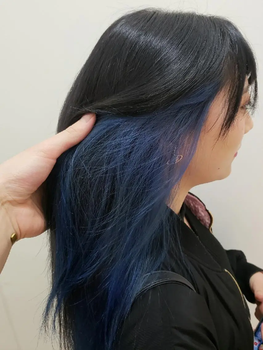 ロング カラー ヘアアレンジ ブルーカラー インナーカラー 成瀬 弘光のヘアスタイル