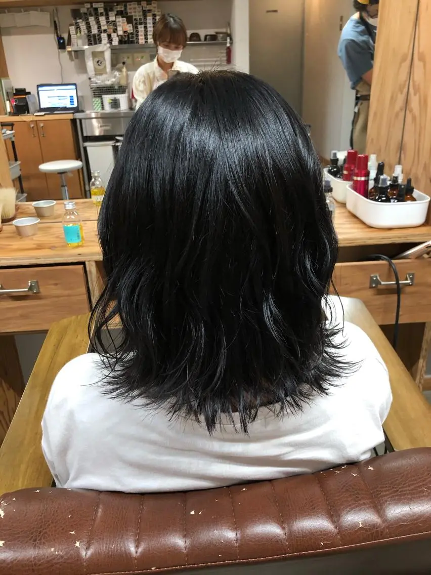 ミディアム カラー パーマ ヘアアレンジ 暖色ボブ 🍊rikakoのヘアスタイル
